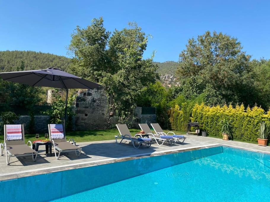 Kayaköy’de Lüks Muhafazakar Geniş Villa