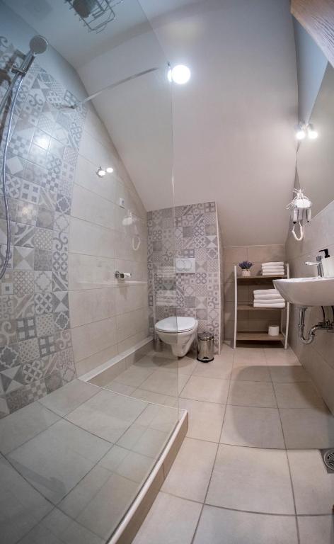 Koupelna v ubytování Petlov salaš rooms