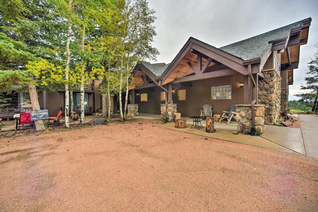 Scenic Dawn of Hope Ranch Lodge with Zipline!, Florissant Updated 2023 Prices