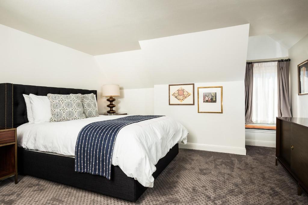 Hotel Ella - 