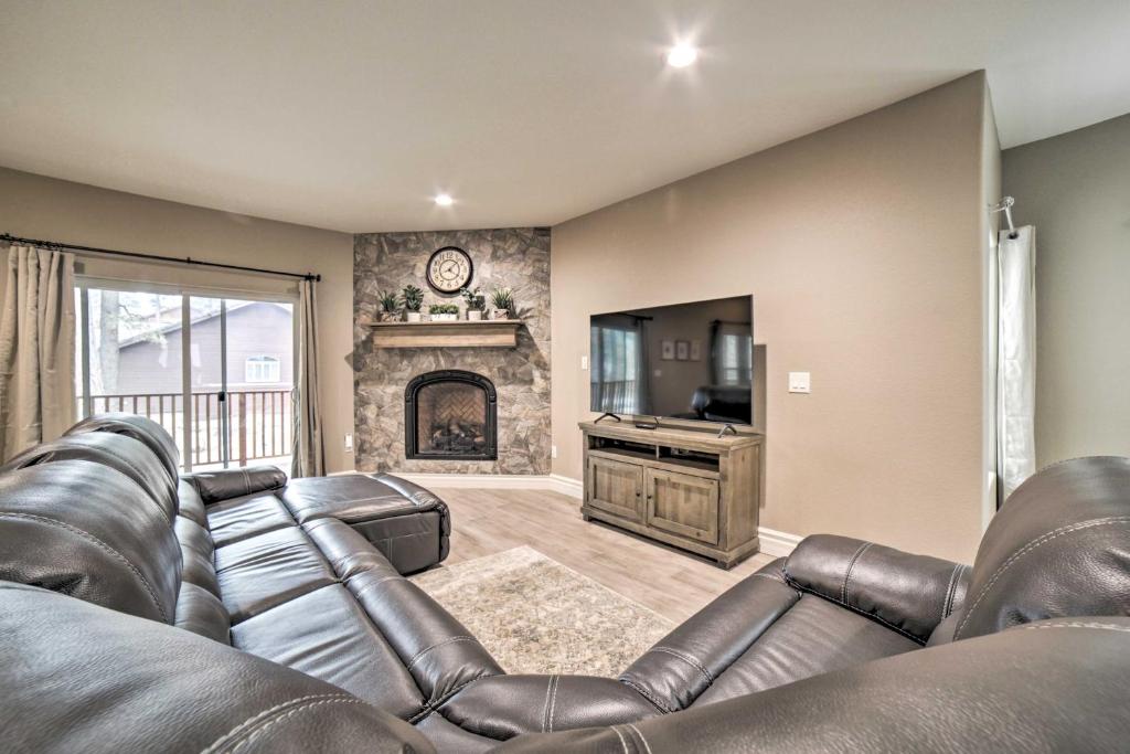 Spacious Reno Retreat about 8 Mi to Ski Resorts!, NV