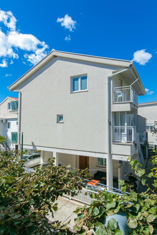 Budova, v ktorej sa apartmán nachádza