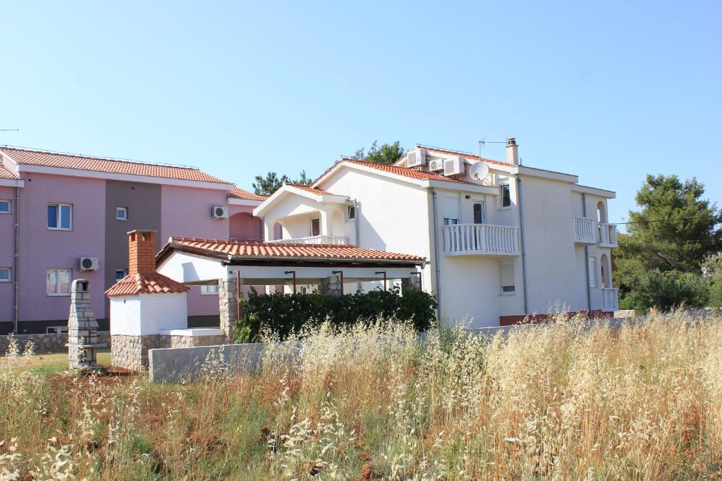 Budynek, w którym mieści się apartament