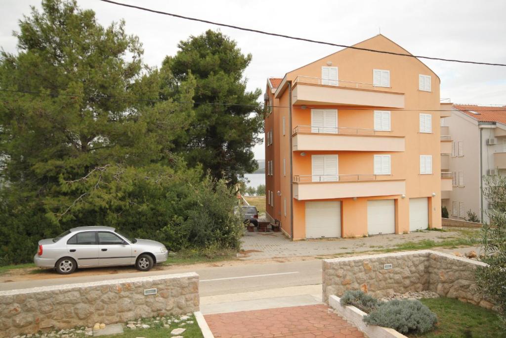 Budynek, w którym mieści się apartament