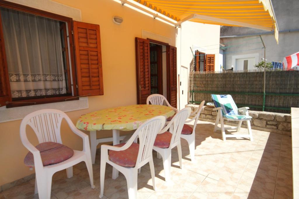 Balkón nebo terasa v ubytování Apartments by the sea Osor, Losinj - 8088