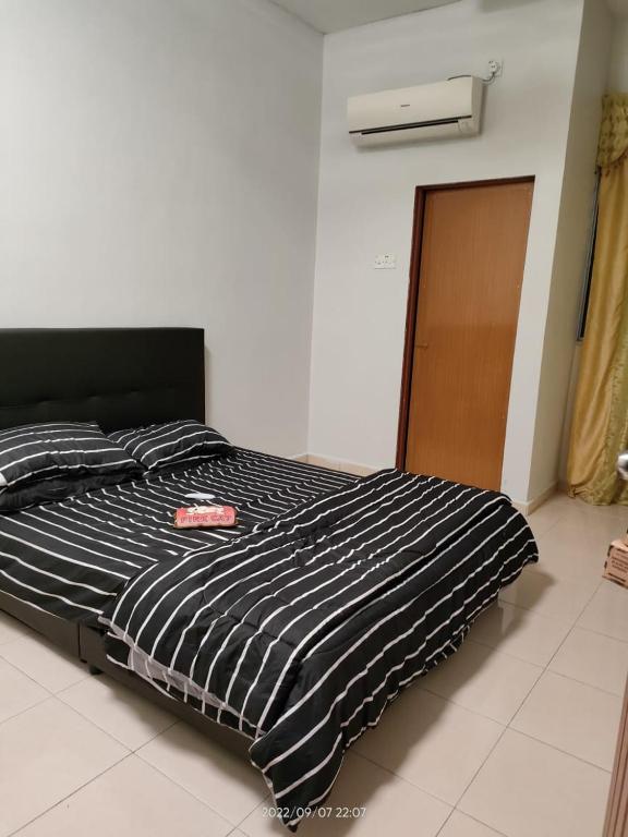 Rumah Singgah - Three-Bedroom Chalet