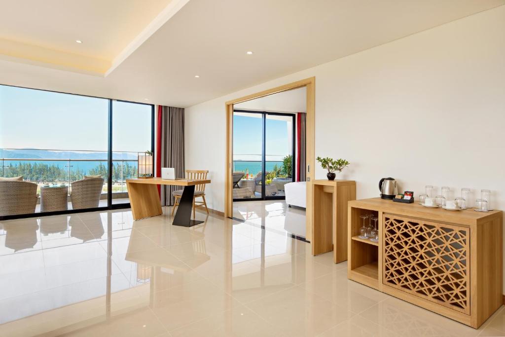 Special Offer - Executive Suite Ocean View with Lounge Priviliges