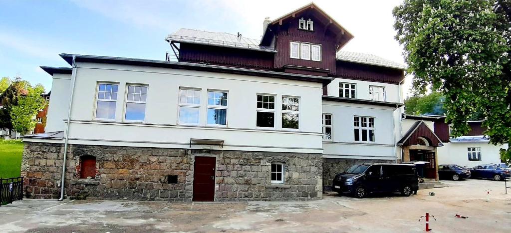 Budova, v ktorej sa apartmán nachádza