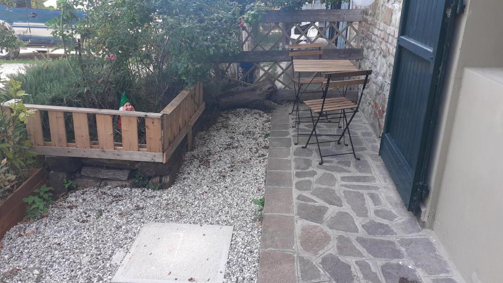 Patio lub wspólna przestrzeń na świeżym powietrzu w obiekcie Ai Boschi