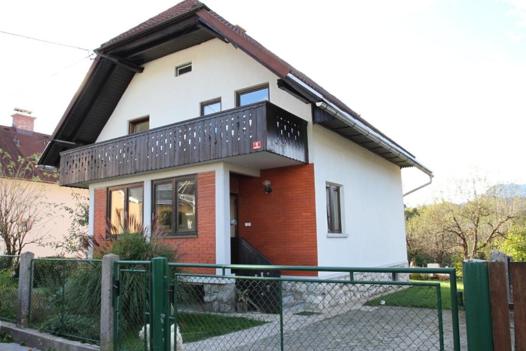 Budova, kde se ubytování v soukromí nachází