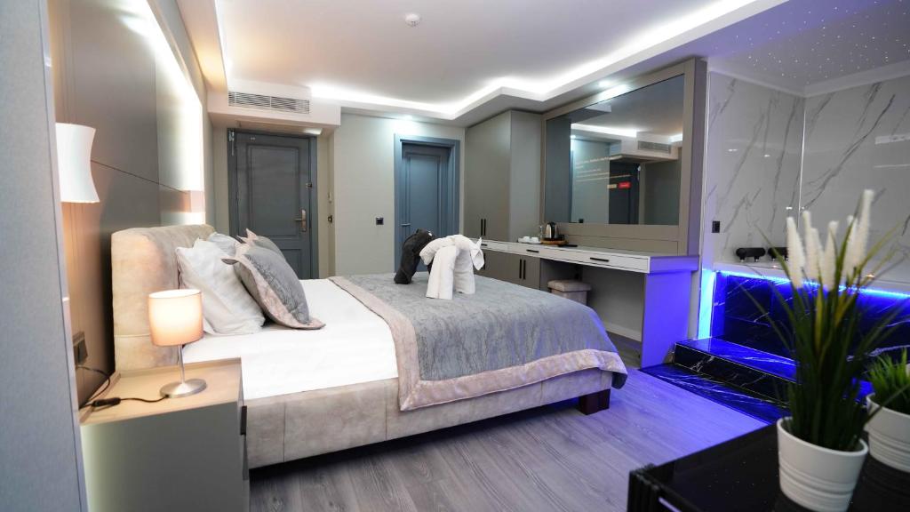 AURA MARINA HOTEL - Chambre Lit Queen-Size Avec Baignoire Spa