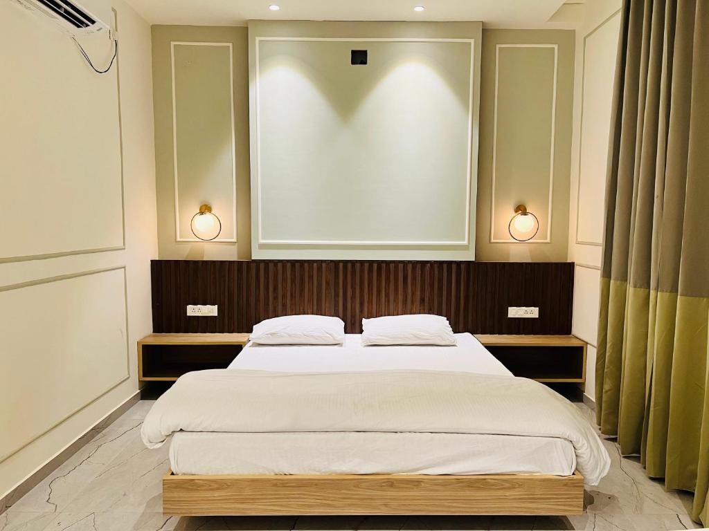 Hotel Greenland Khairthal, Rajasthan - Housity