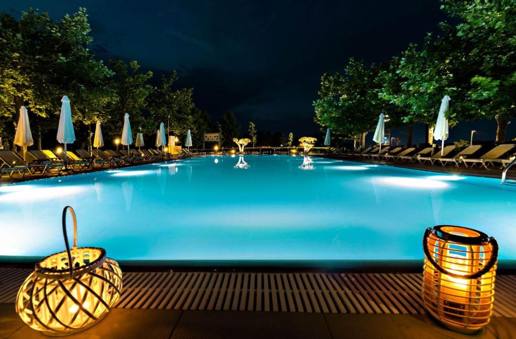Bazén v ubytování Hotel Giannoulis nebo v jeho okolí