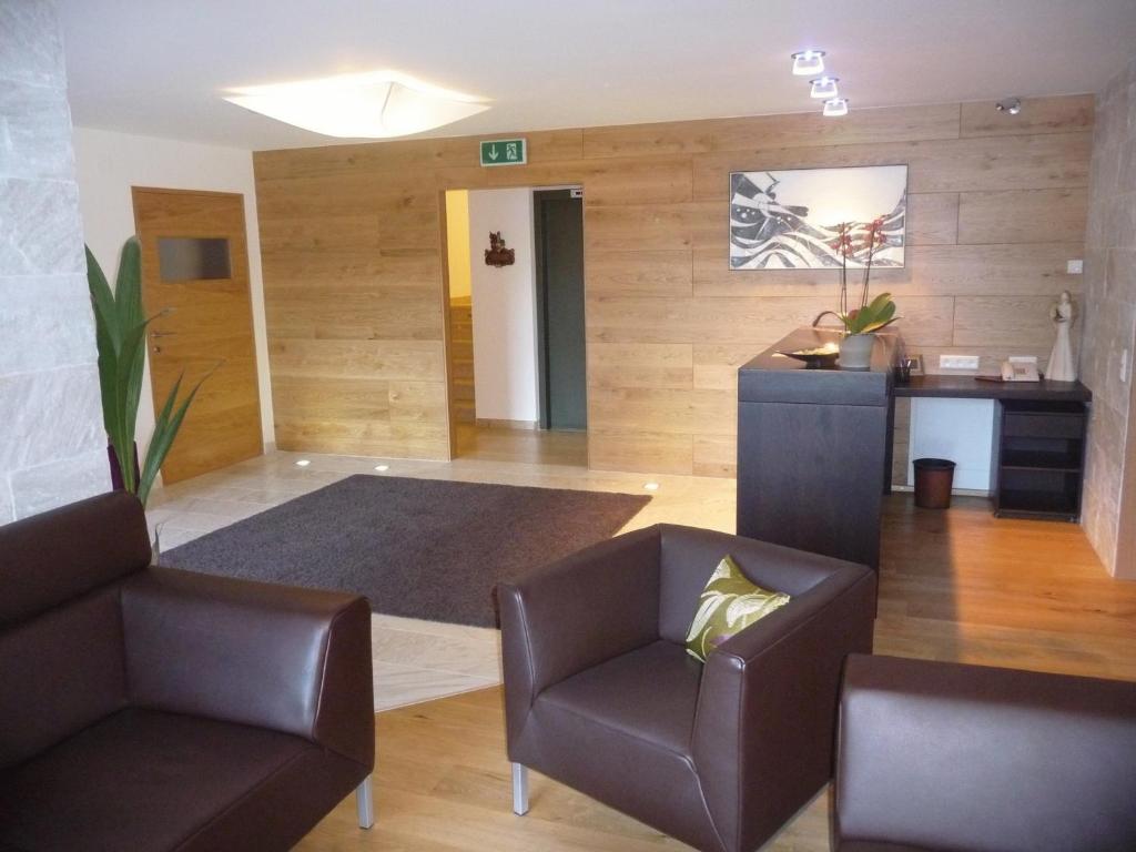 Posezení v ubytování Hotel Garni Fimba
