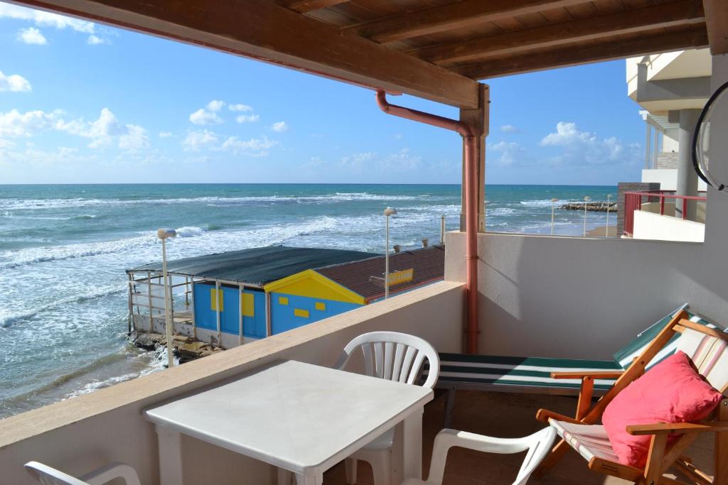 Un balcón o terraza de La Casa di Mary