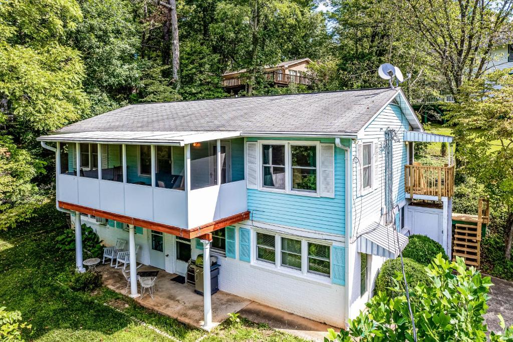 Hood Upper, Lake Junaluska (updated prices 2024)