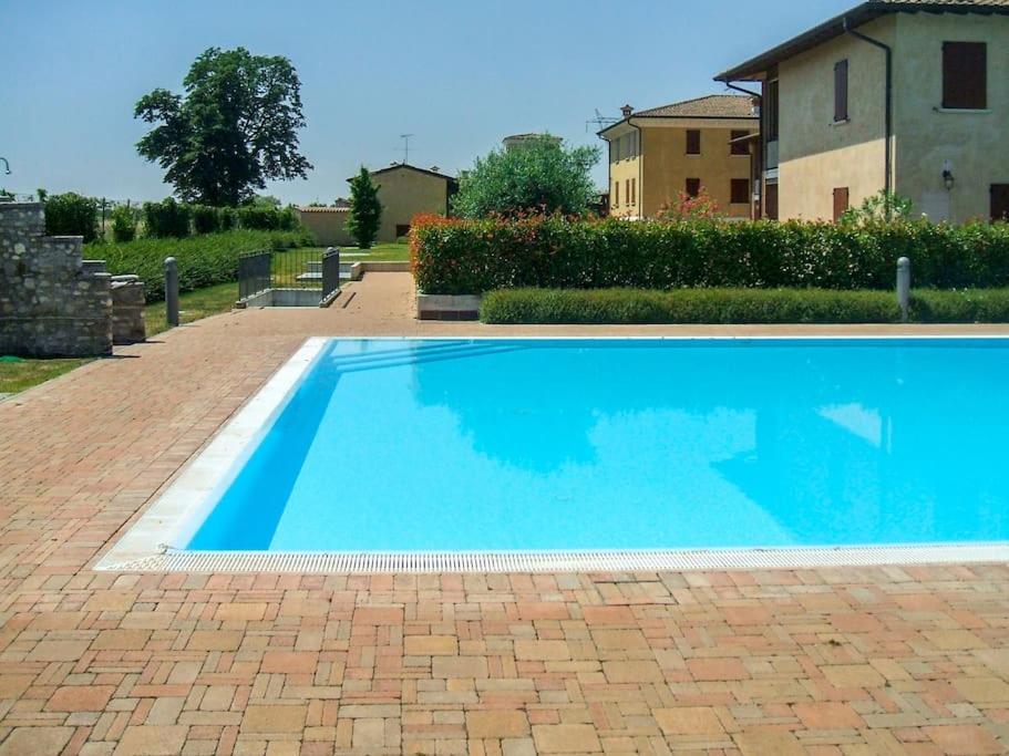 Bazén v ubytovaní Zappello Holiday alebo v jeho blízkosti