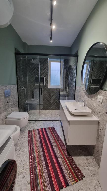 Comfy & Relaxing Apartment near city center - Image 8