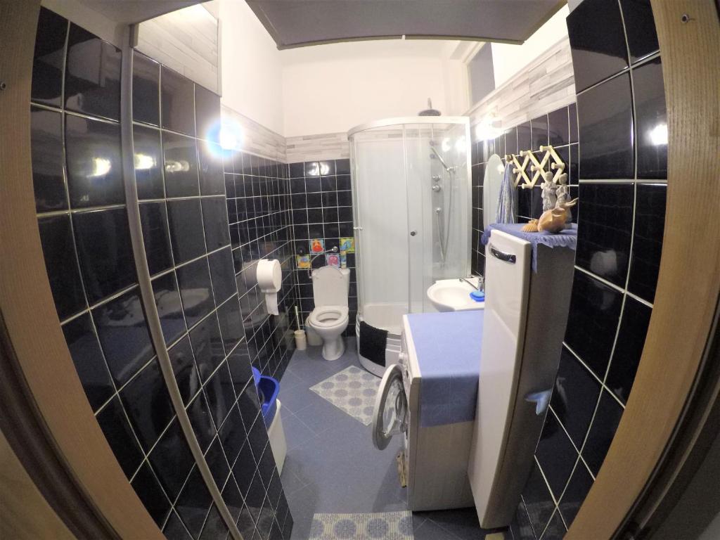 Kúpeľňa v ubytovaní Pokoje gościnne, mieszkanie na wynajem w Świdniku k Lublina