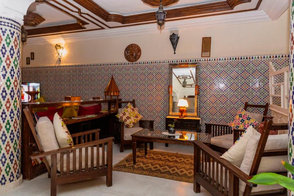 Posezení v ubytování Hotel Cap Sim