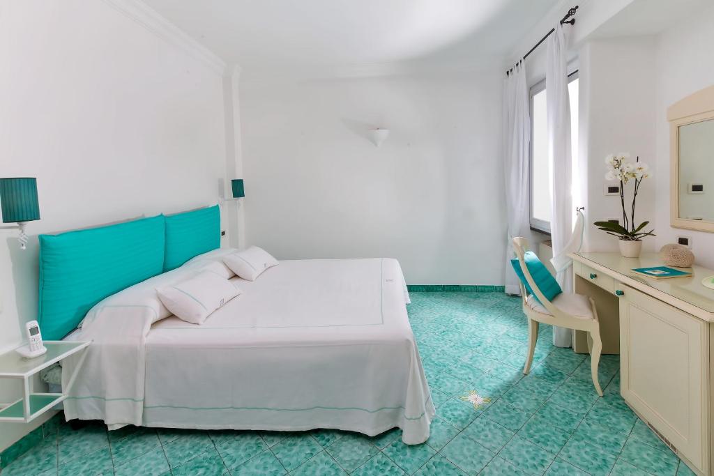 Relais Maresca Luxury Small Hotel & Terrace Restaurant - 1