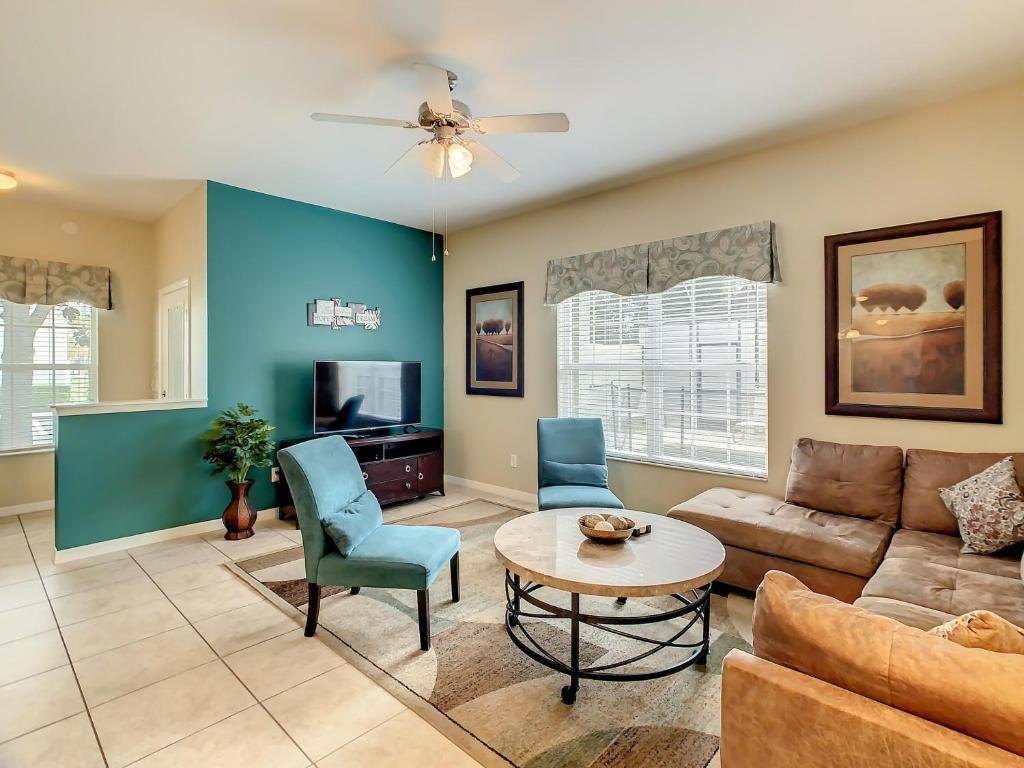 Paradise Palms Resort, Just Minutes From Disney!!!! - Five-Bedroom Holiday Home