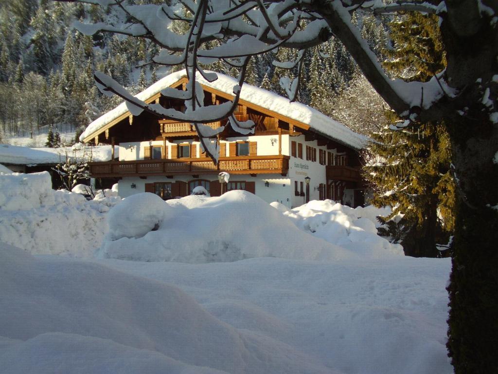 Galeriebild der Unterkunft Haus Alpenlicht in Reit im Winkl