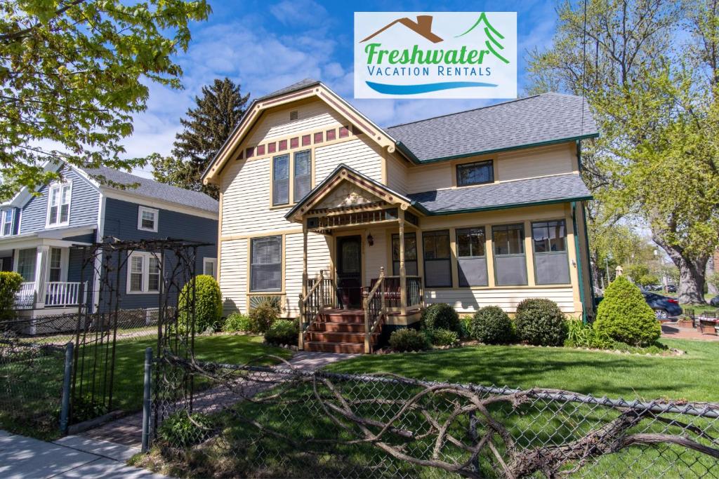 Vacation Home Haven House, South Haven, MI