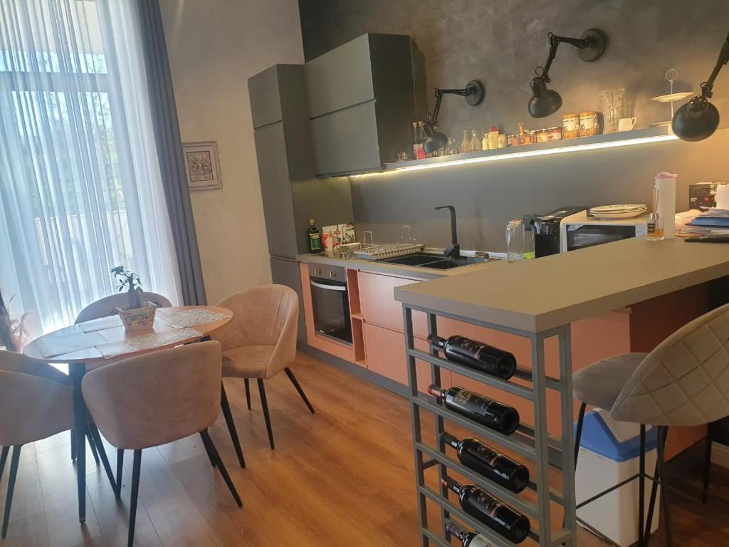 Stylish two bedroom house with private pool - Imazhi 4