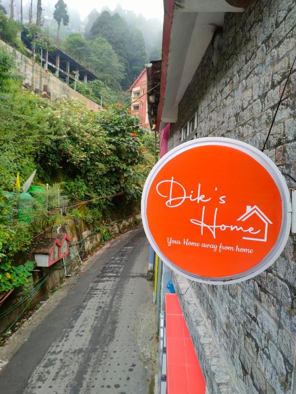 Certifikát, hodnocení, plakát nebo jiný dokument vystavený v ubytování Dik's Home
