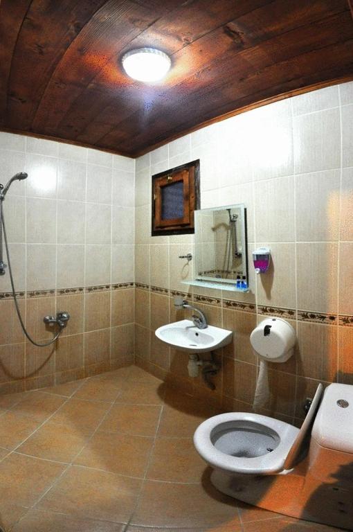 Koupelna v ubytování Guney Konak