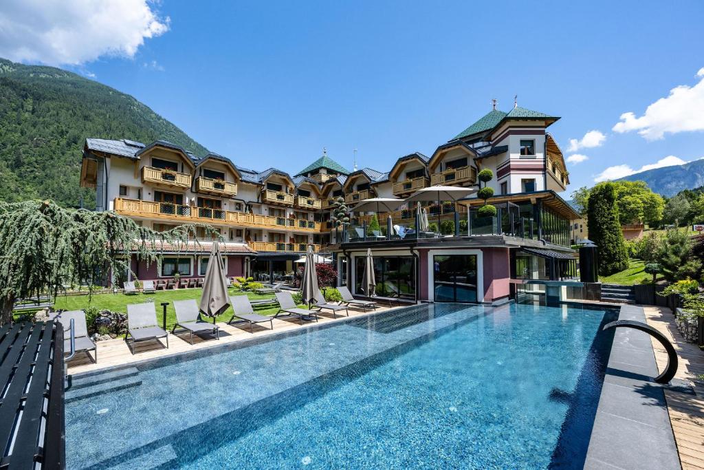 Tevini Dolomites Charming Hotel