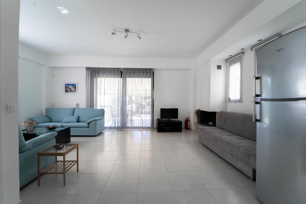 Kuchyň nebo kuchyňský kout v ubytování Aetofolia Stella Villas