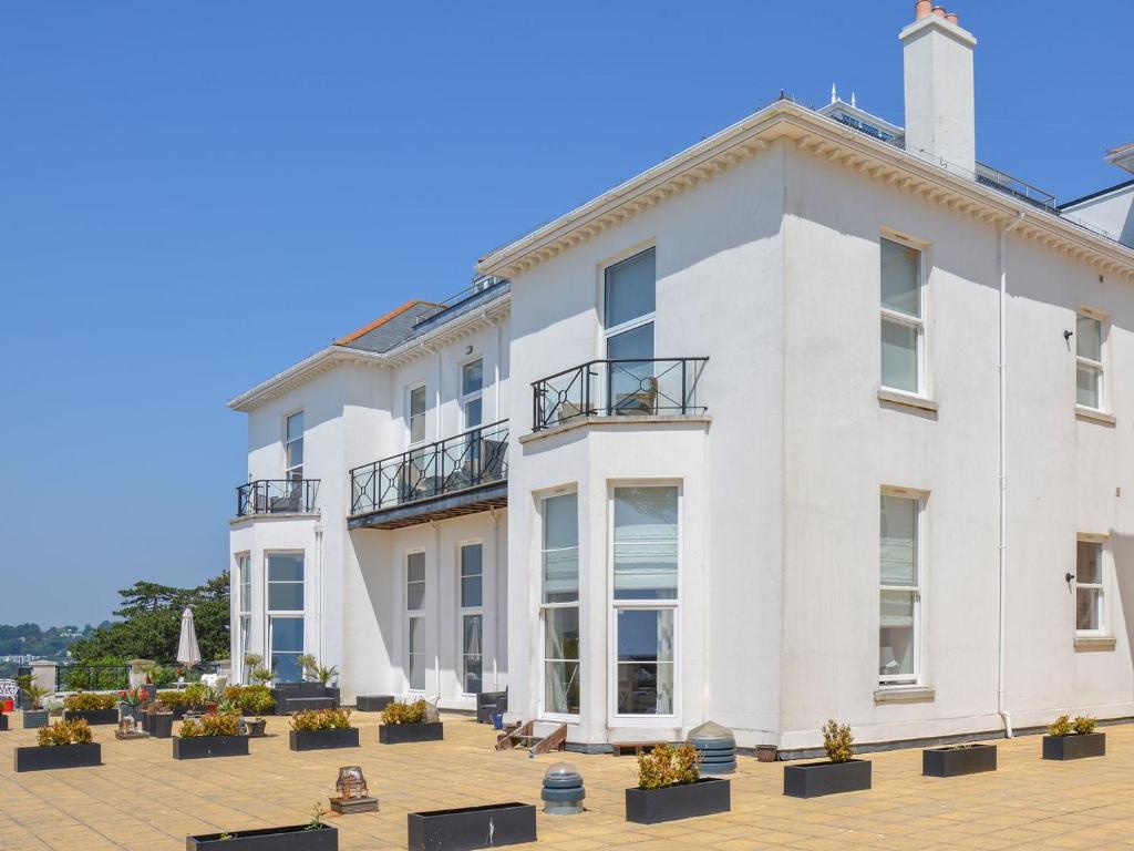 Apartment 8, The Bay, Torquay (updated prices 2024)