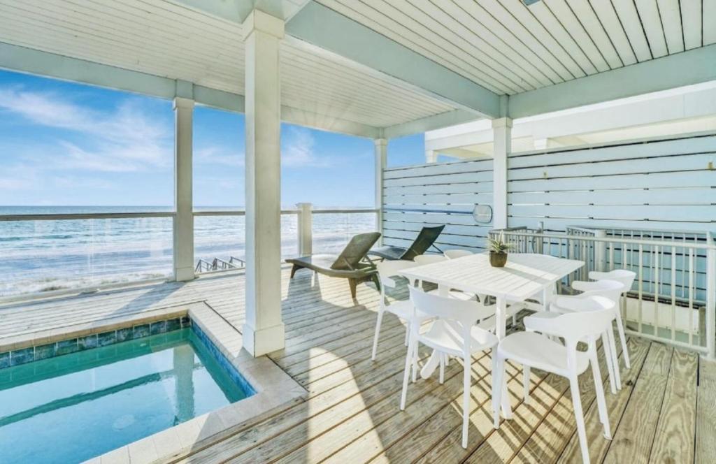 Freshly Squeezed Heated Pool! West End! Beachfront!!!, Panama City