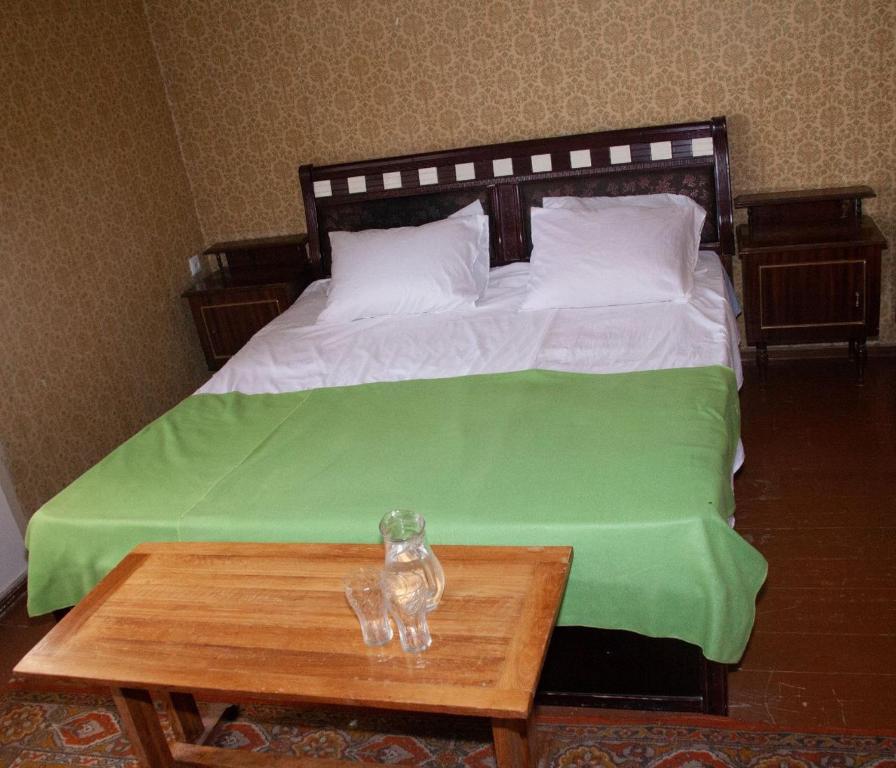 B&B Sunrise House Aygavan - Familiekamer Met Gedeelde Badkamer