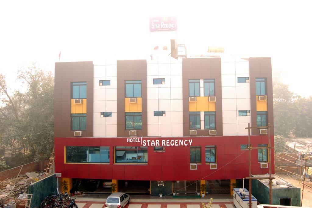 Hotel Star Regency - Housity