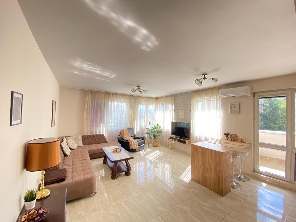 Molly's Suite