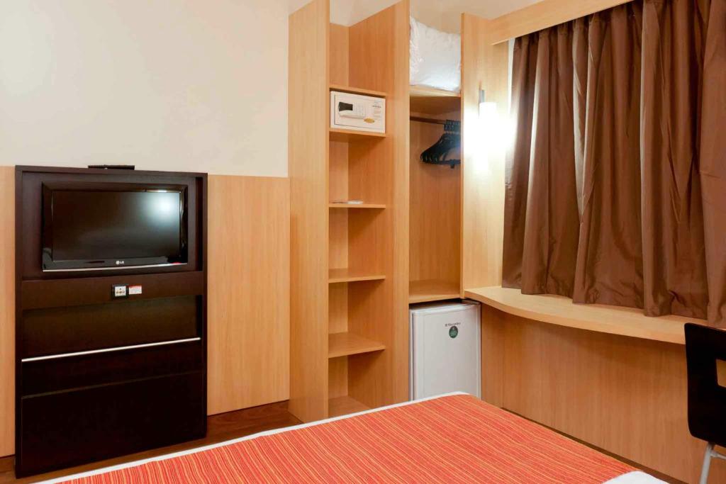  ibis Curitiba Shopping