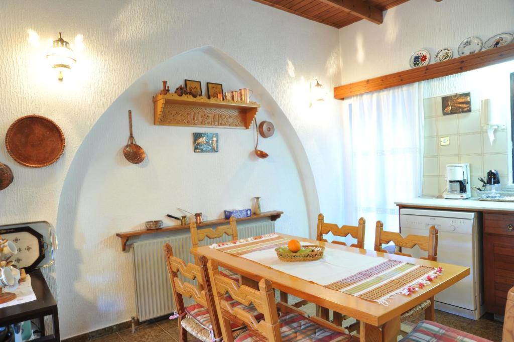 Kuchyň nebo kuchyňský kout v ubytování IRENE cottage