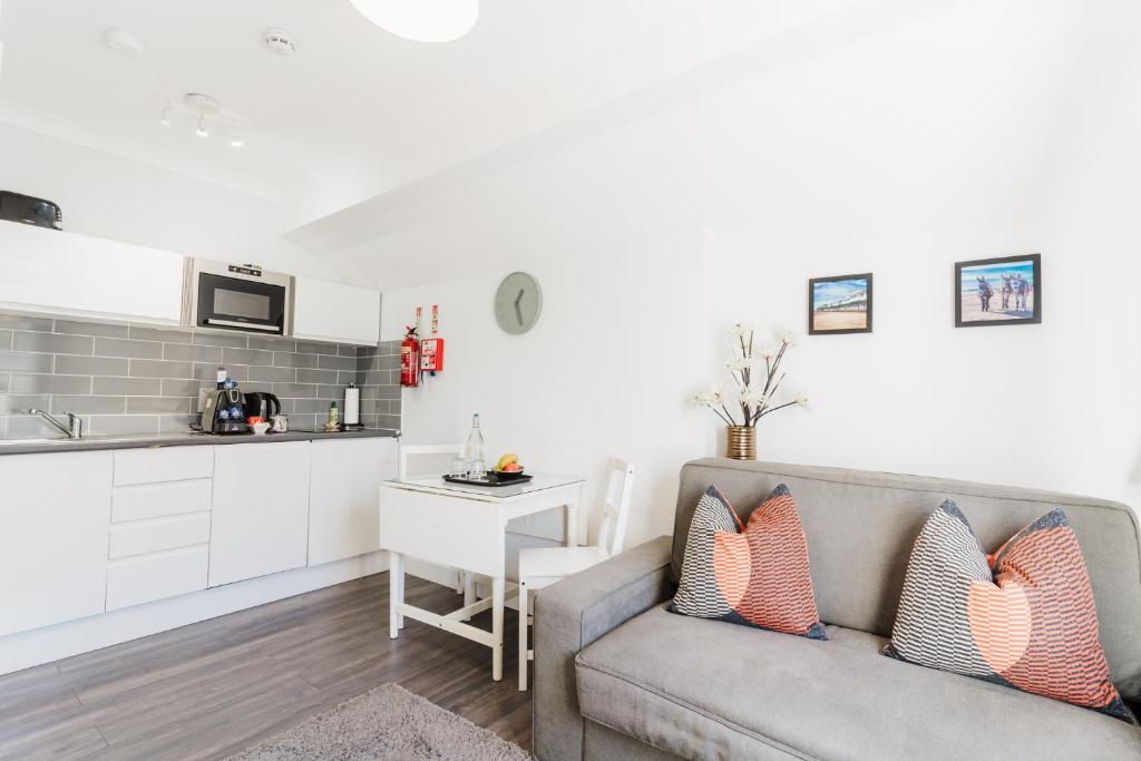 Kuchyň nebo kuchyňský kout v ubytování Sweet Suites Lytham