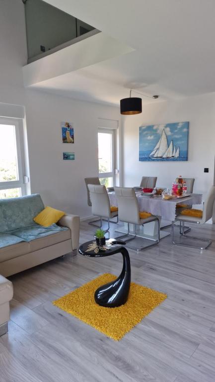 Zdjęcie z galerii obiektu Apartman Mandre Mar&Bor w mieście Mandre
