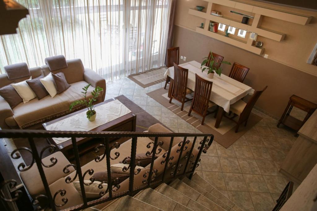 Część wypoczynkowa w obiekcie Ede Apartman