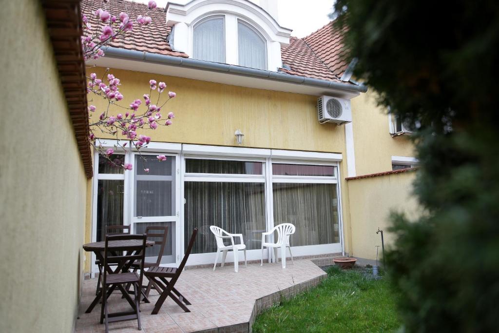 Budynek, w którym mieści się apartament