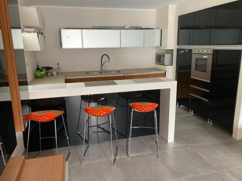 Kuchnia lub aneks kuchenny w obiekcie SEVEN HOUSE