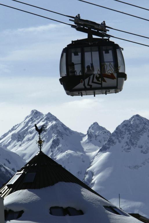 Hotel Tirol v zimě