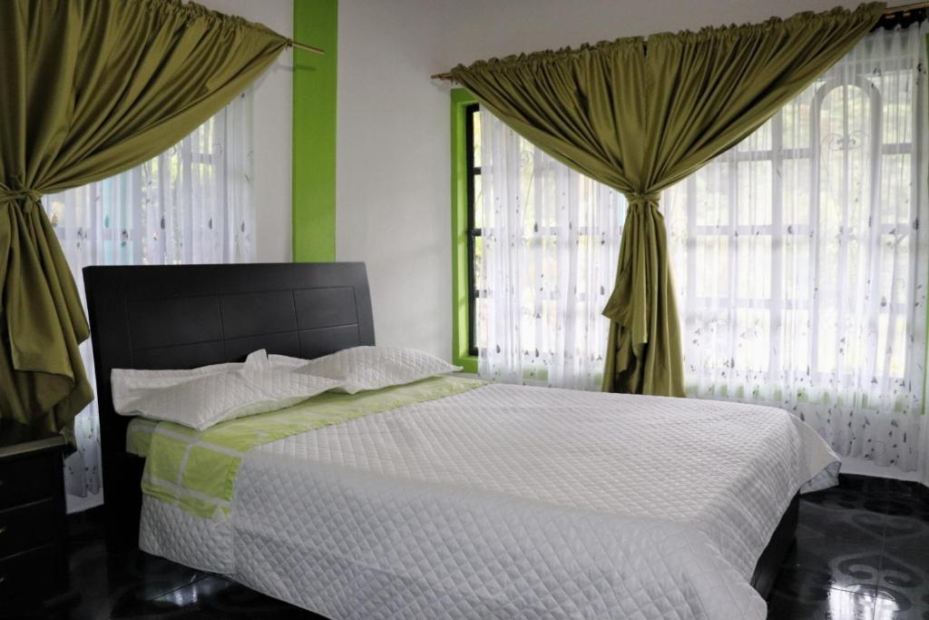 Postel nebo postele na pokoji v ubytování Solarte Hostel