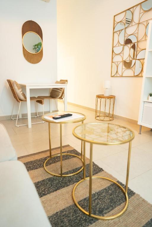 GoToSeville ALTAIR SUITES, آژانس هواپیمایی آسمان سپید