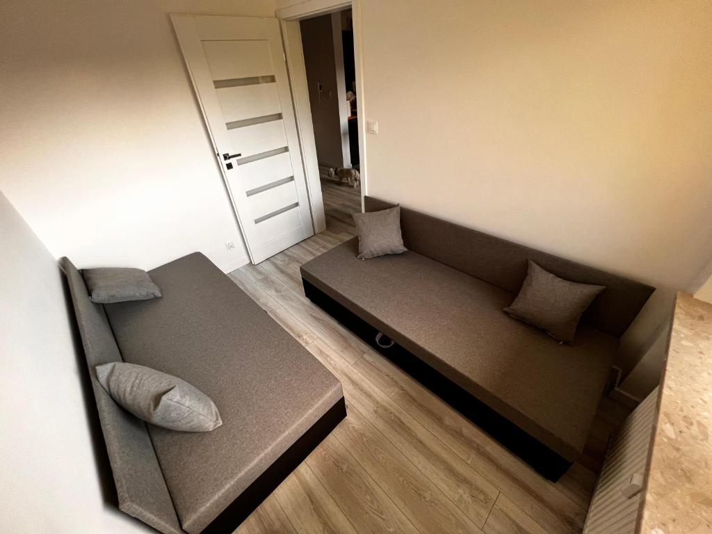 Posedenie v ubytovaní Przyjemny apartament nad zalewem