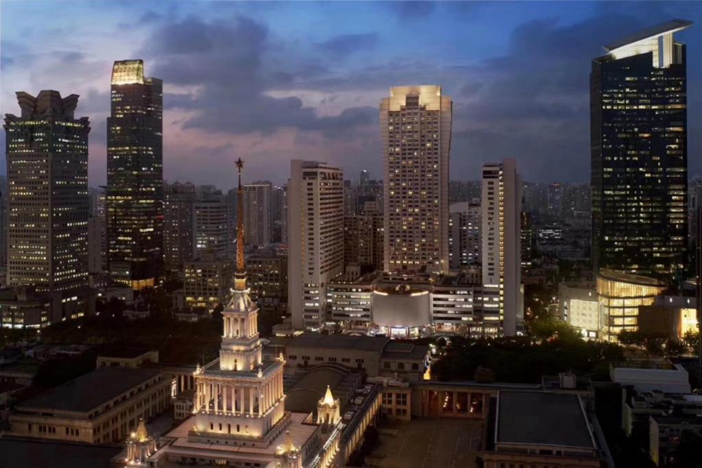 Linna Shanghai üldine vaade või majutusasutusest Shanghai Centre Serviced Apartment pildistatud vaade